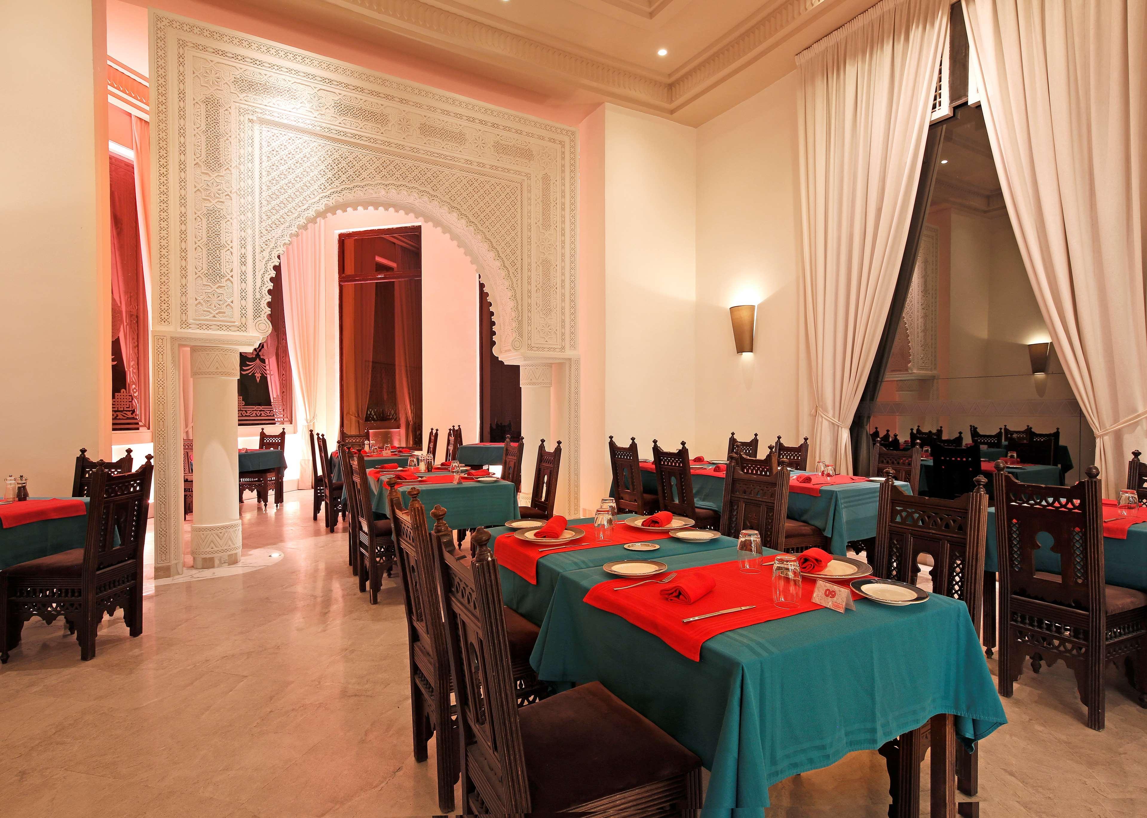 Radisson Blu Palace Resort & Thalasso, Djerba Mezraia Esterno foto Restaurant in Marrakech, Morocco