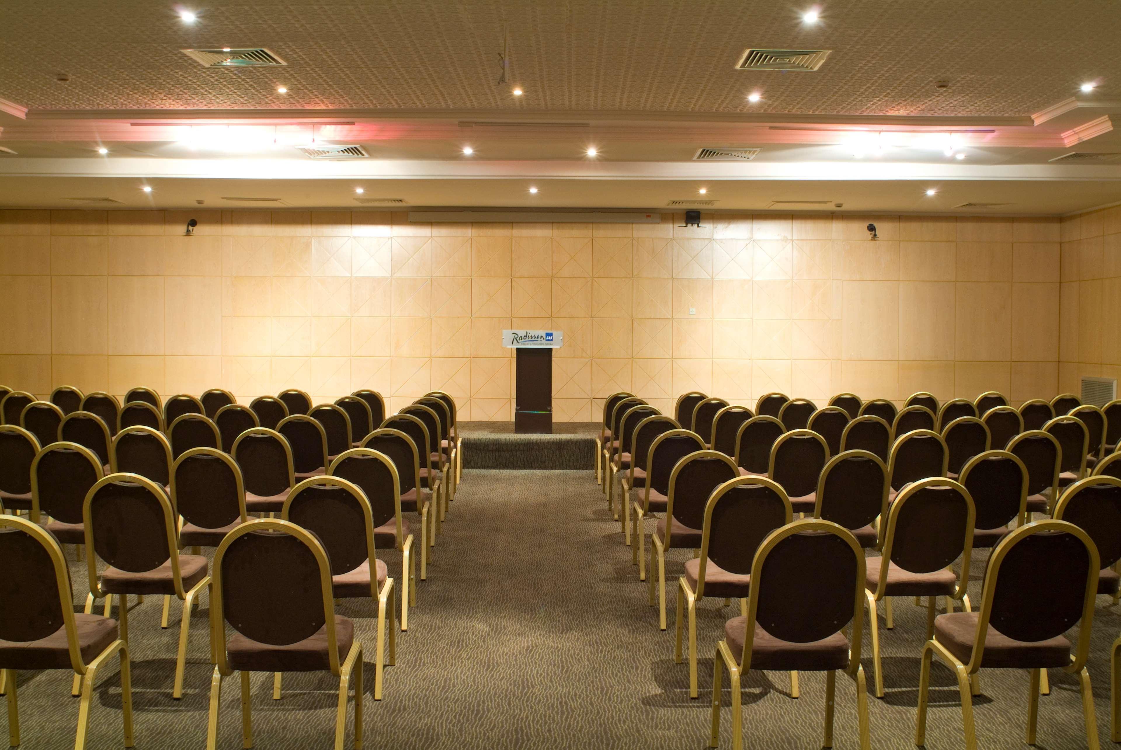 Radisson Blu Palace Resort & Thalasso, Djerba Mezraia Esterno foto The main conference room