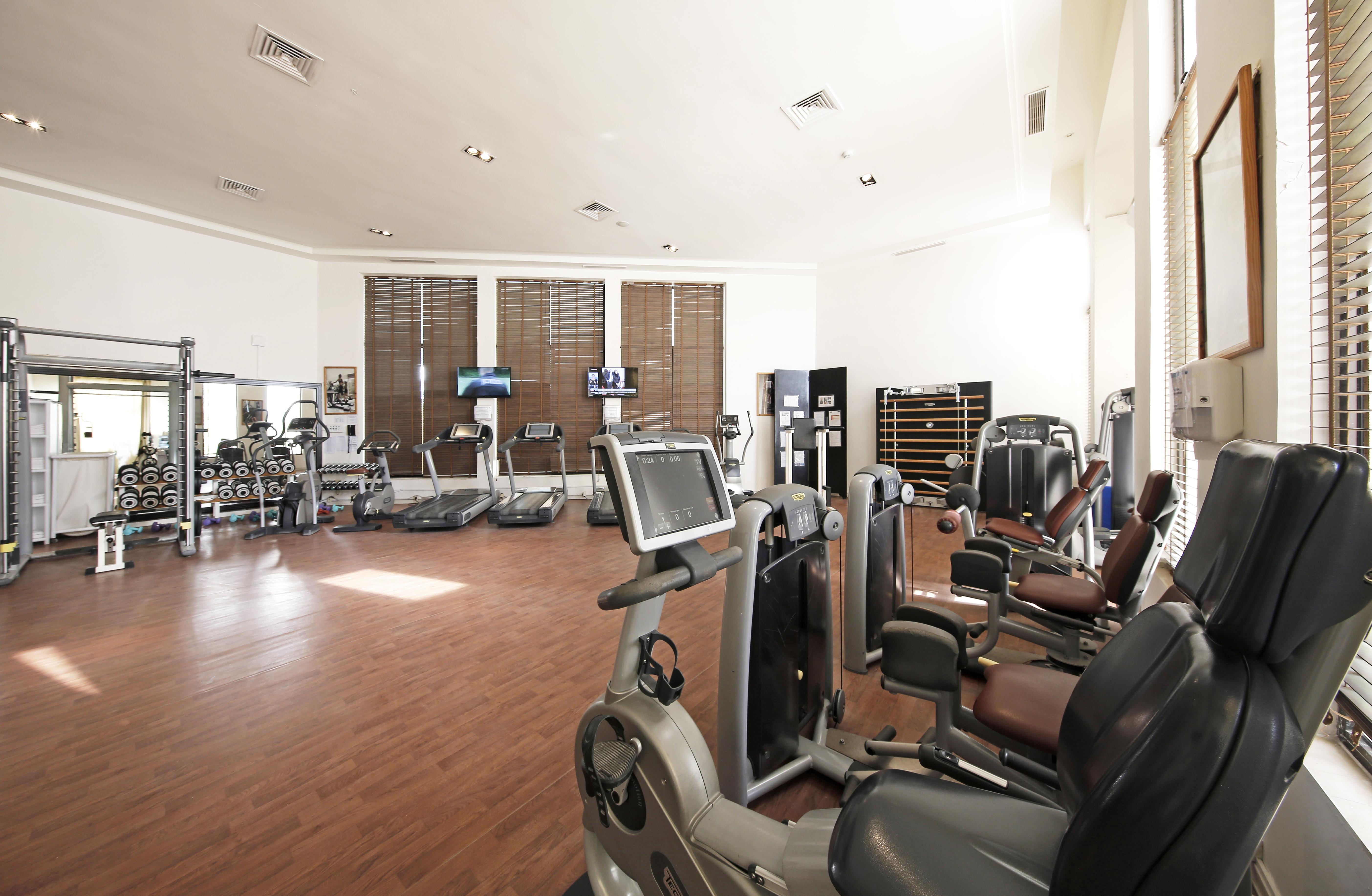 Radisson Blu Palace Resort & Thalasso, Djerba Mezraia Esterno foto The gym at the hotel