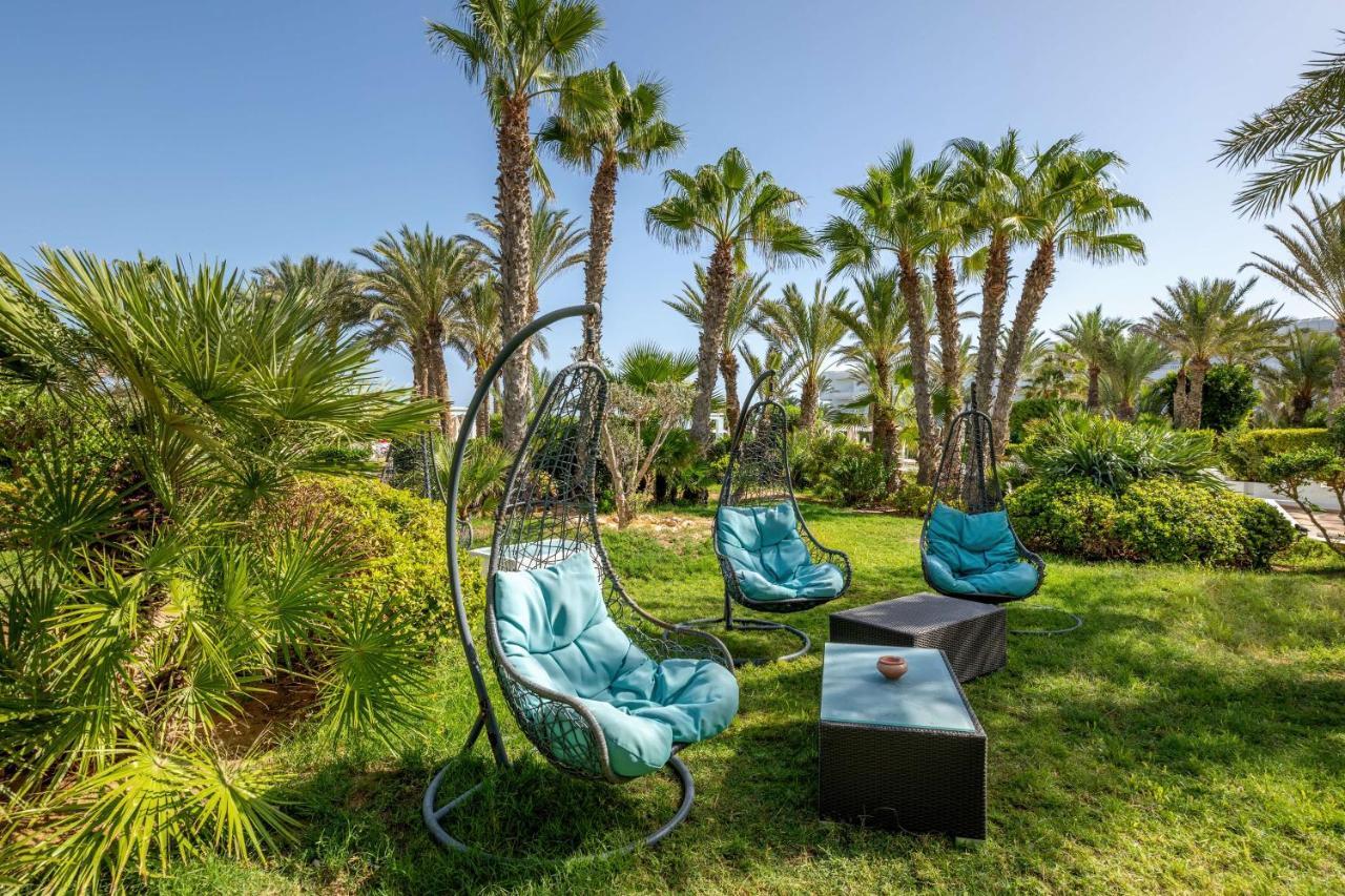 Radisson Blu Palace Resort & Thalasso, Djerba Mezraia Esterno foto The garden of the hotel